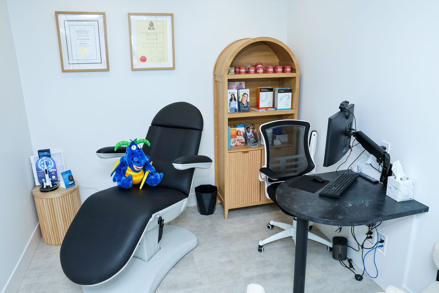 Private 1:1 treatment consultation room